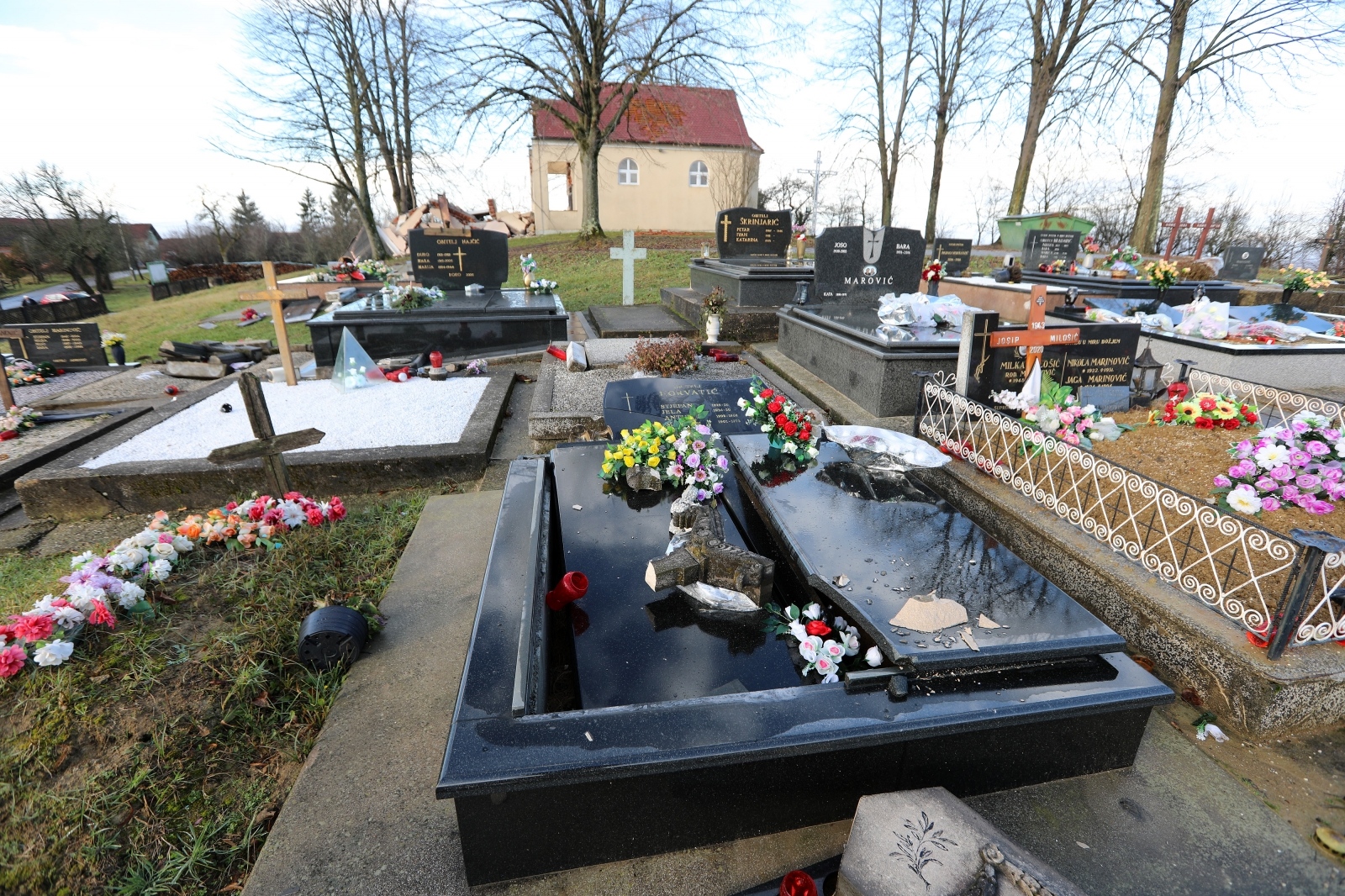 FOTO Novo Selo Glinsko nakon razornog potresa Radio Banovina