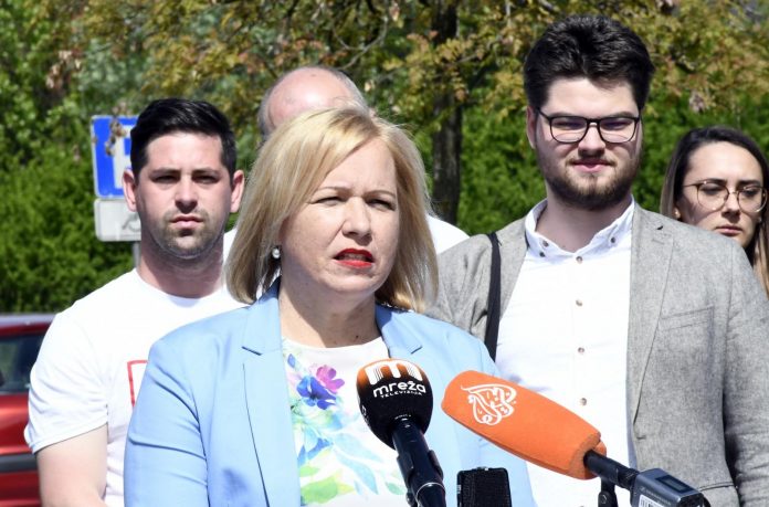 Nositeljica SDP-a Kristina Ikić Baniček predstavila kandidate za Gradsko vijeće Grada Siska