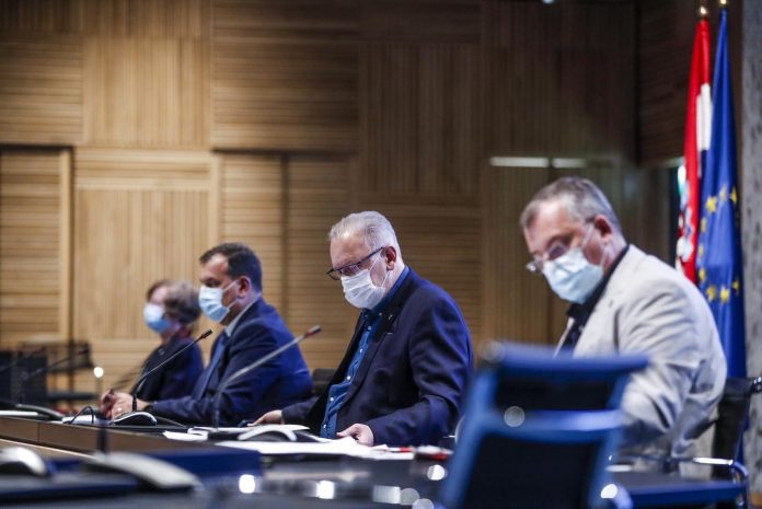 Zagreb: Nacionalni stožer za civilnu zaštitu održao konferenciju za medije
