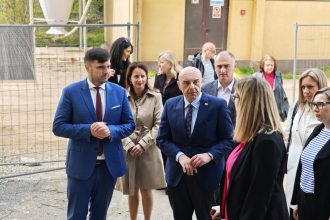 Ministar Ružić u Sisačko-moslavačkoj županiji: Organizirano stanovanje kao novi model skrbi za starije 1