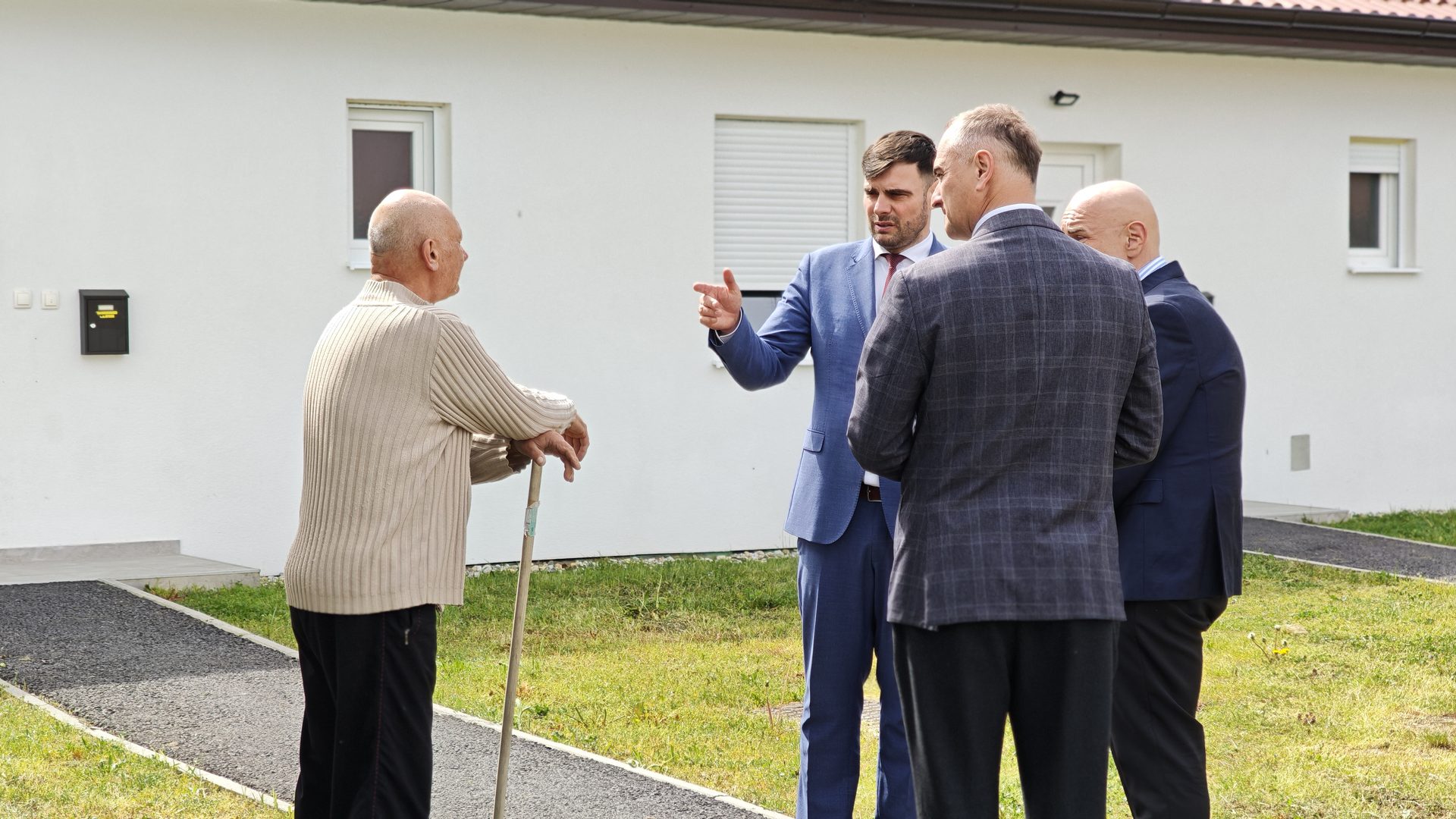 Ministar Ružić u Sisačko-moslavačkoj županiji: Organizirano stanovanje kao novi model skrbi za starije 7
