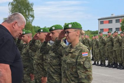 Svečano obilježena 35. obljetnica ustrojavanja legendarne 2. gardijske brigade Gromovi u Petrinji 1