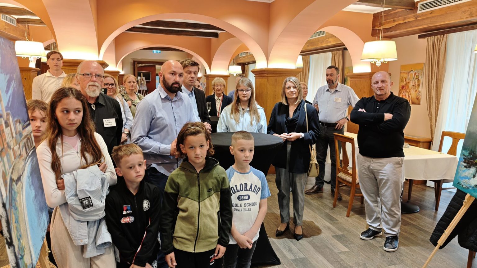 U Dvorcu Jurjevec svečano otvorena izložba Međunarodne likovne kolonije "Turopoljski motivi" 1