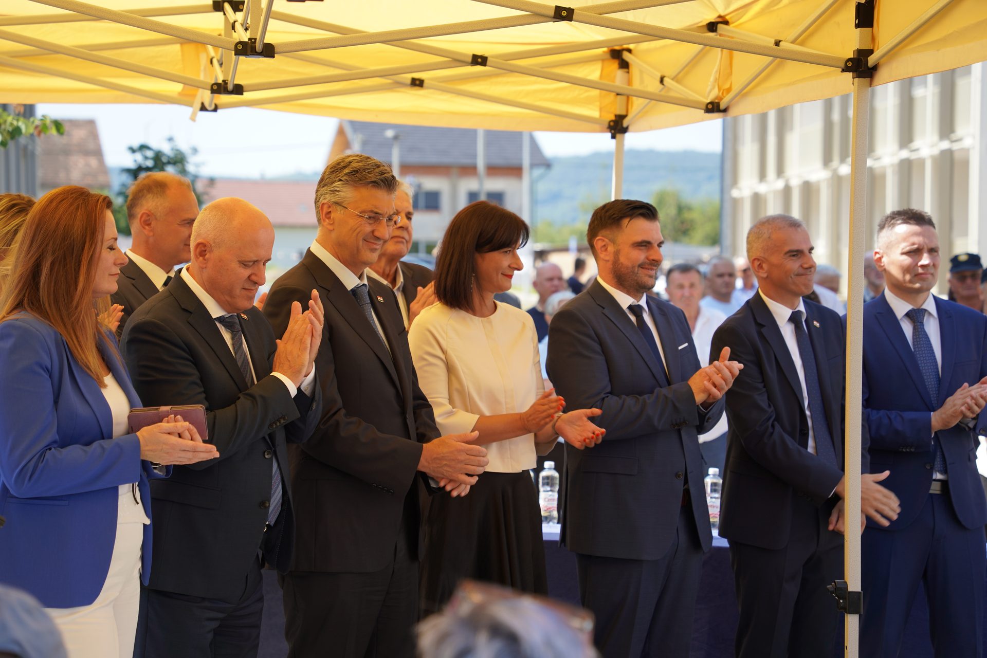 Novi domovi za stradalnike: U Sisku i Petrinji uručeni ključevi stanova u 11 novoizgrađenih zgrada 7
