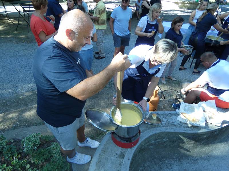 Petrinja ugostila peto izdanje Banovina Gastro Festa: Slavlje domaće hrane i tradicije 3