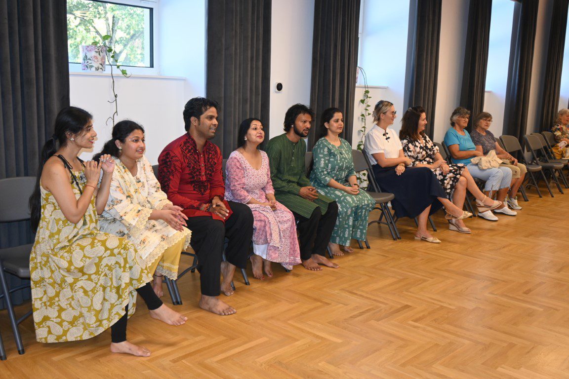 Kulturna razmjena u Petrinji: Indijska tradicija predstavljena kroz ples i glazbu 4