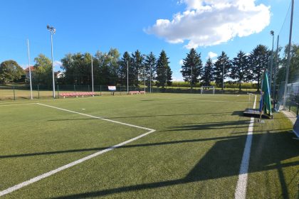 Milijunsko ulaganje u sport: Svečano otvoren novouređeni nogometni teren i klupske prostorije NK Dubrava 1